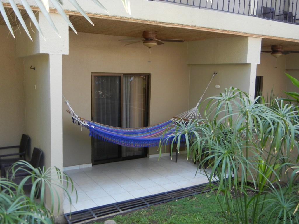 Notre balcon avec hamac